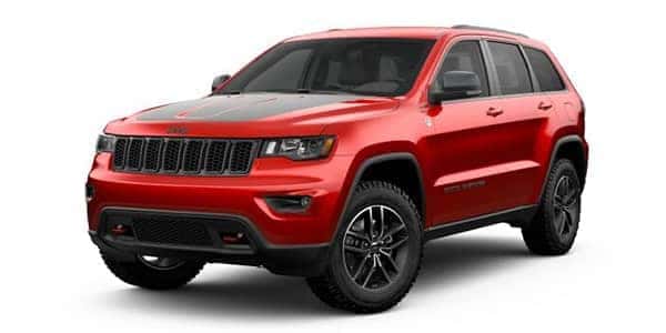 2019 grand cherokee trailhawk side view