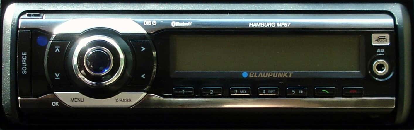 Blaupunkt Hamburg MP57 aftermarket car receiver with Bluetooth marking and phone buttons