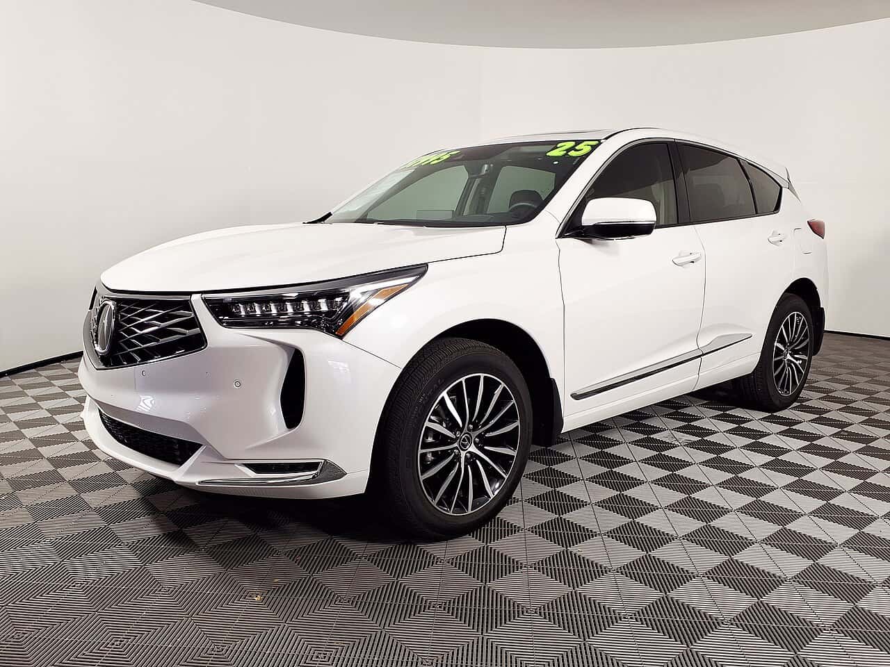 Front three-quarter view of the outgoing white 2025 Acura RDX SH-AWD with Advance Package.