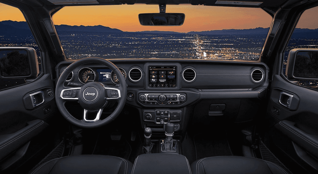 2019 Jeep Wrangler Interior Features & Space | Jeep Council Bluffs