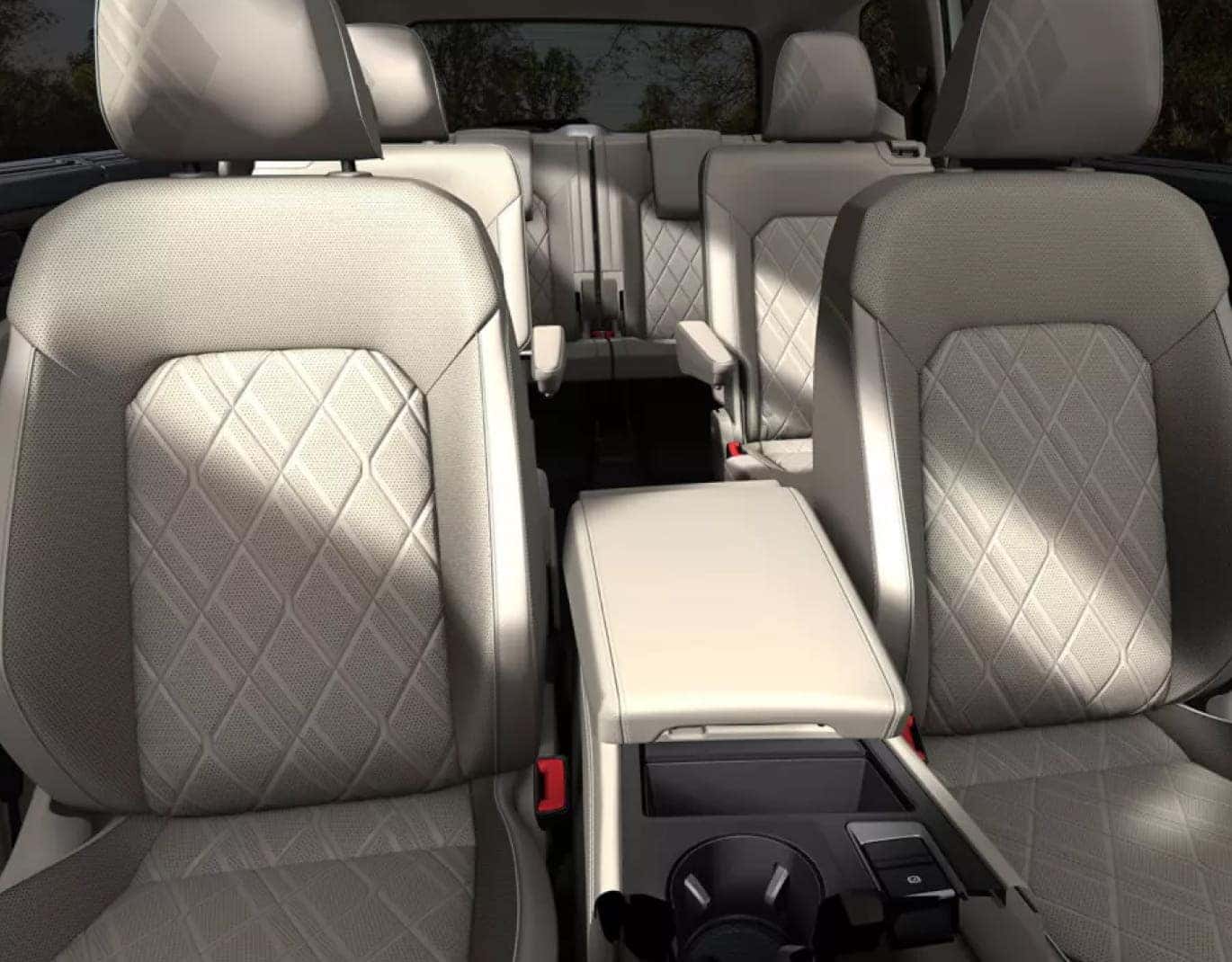 Which Volkswagen Atlas Trims Have Captain's Chairs?