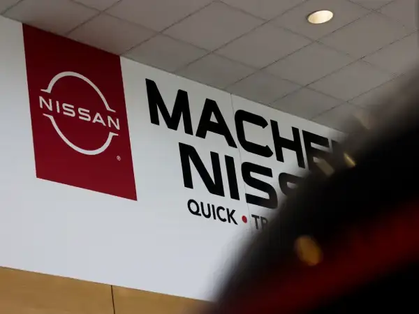 Joe Machens Nissan Sign