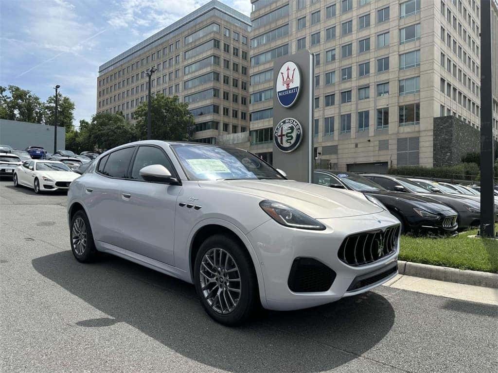 The Maserati Grecale GT that's available for black friday lease special