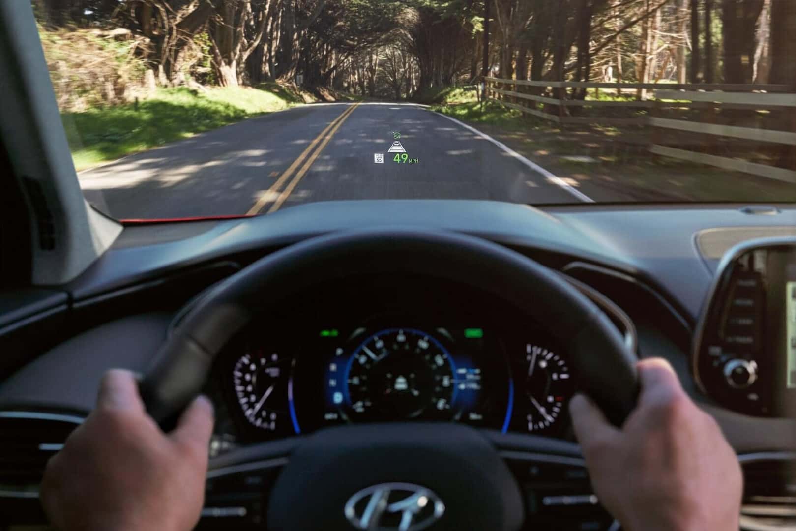 Hyundai Santa Fe vs RAV4 Technology