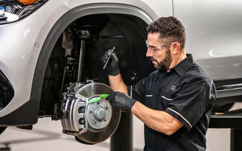 Mercedes-Benz service