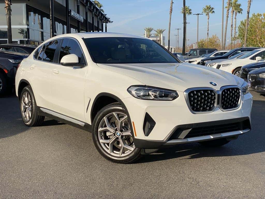 Pre-Owned 2022 BMW X4 xDrive30i AWD 4D Sport Utility SUV