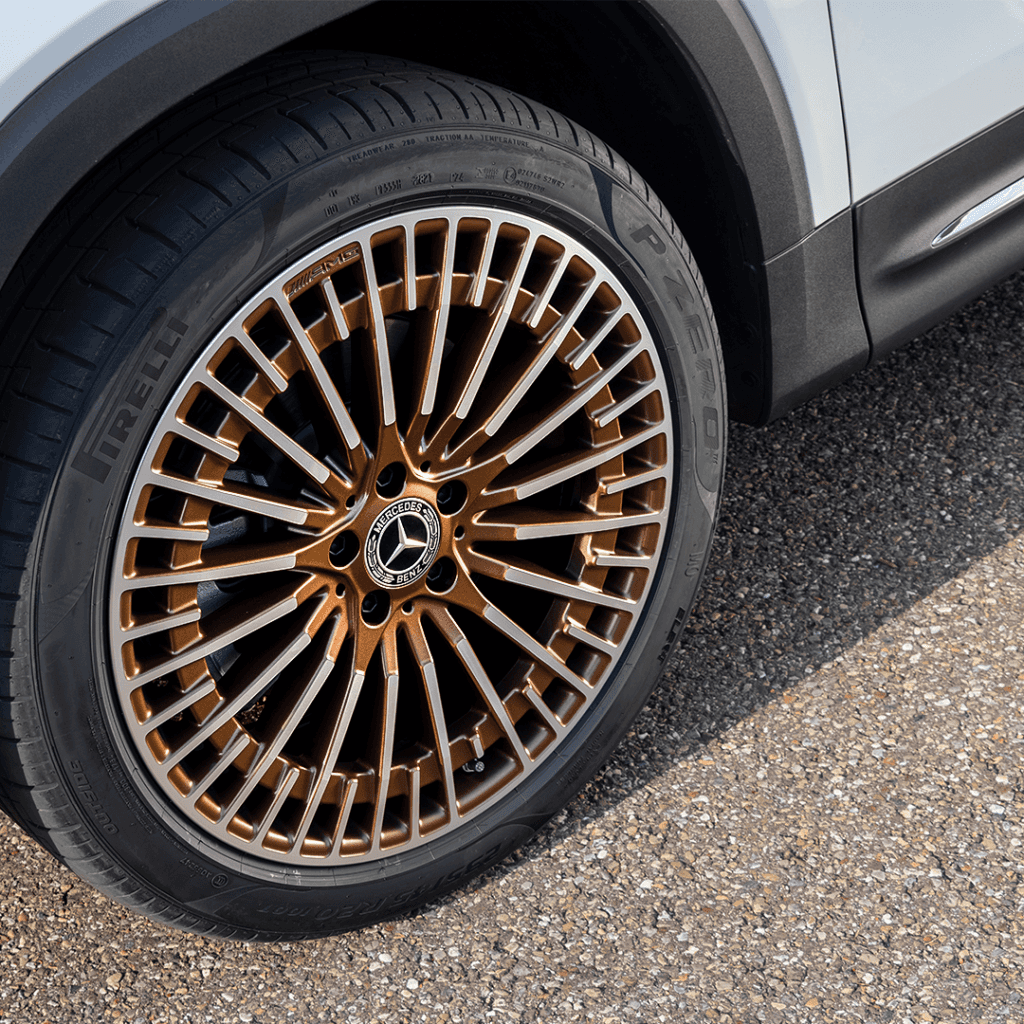Mercedes-EQB Close Up Photo of Rims