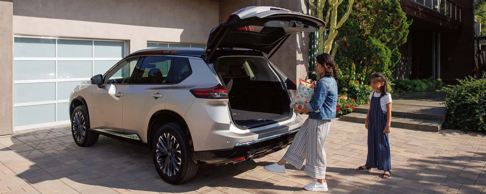 2026 Nissan Rogue cargo and trunk space for weekend drives near Humble TX