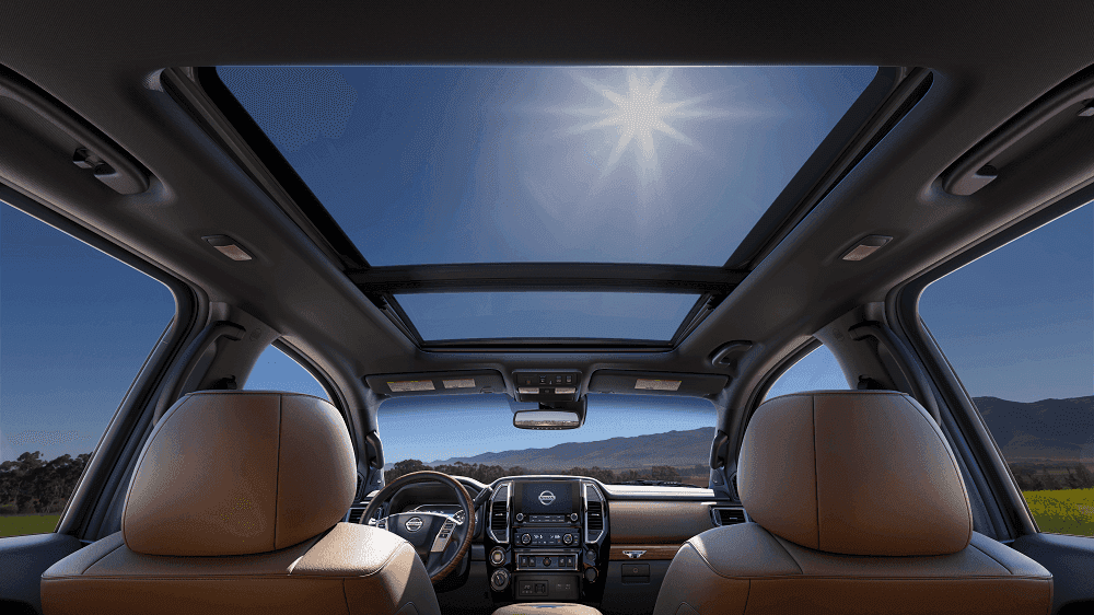 2020 Nissan TITAN Interior