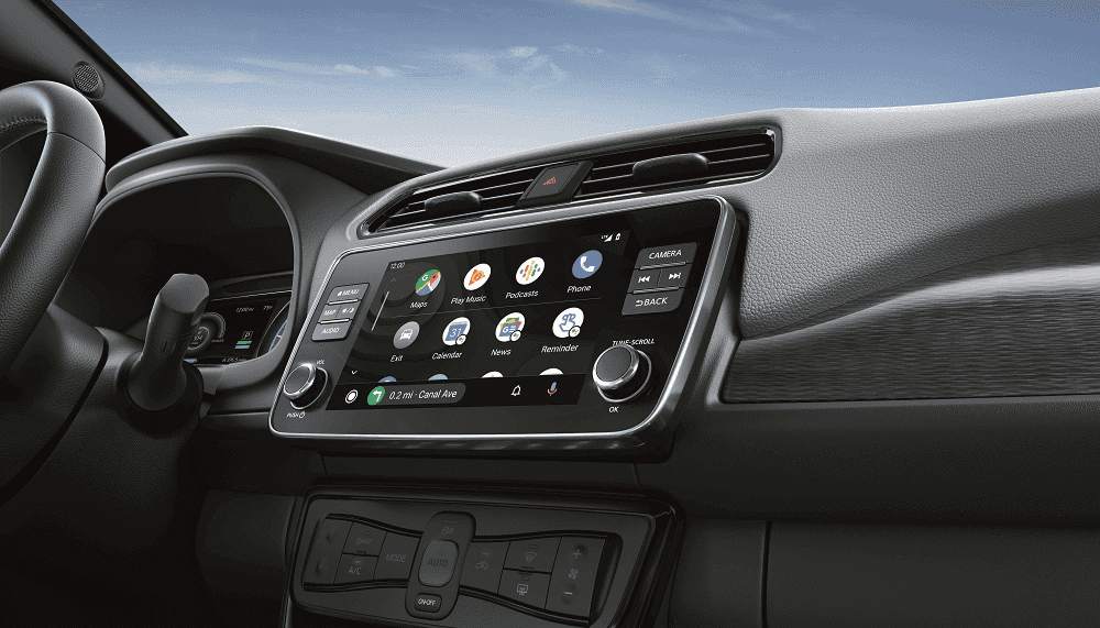 Nissan LEAF Reviews Technology Features