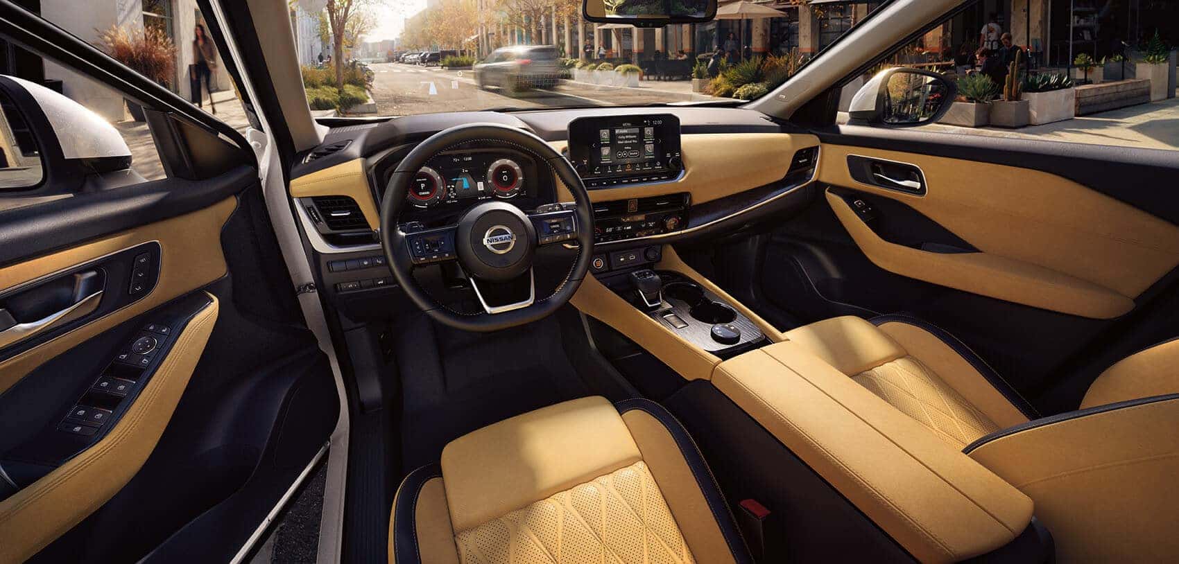 Nissan Rogue Interior Tech