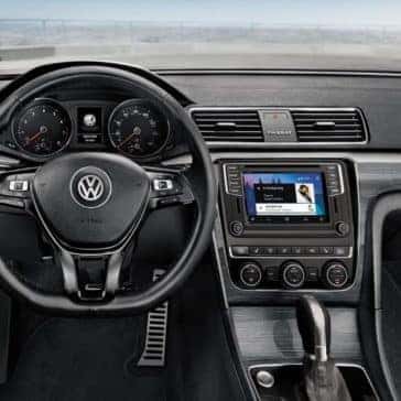 2018 Volkswagen Passat Interior 02