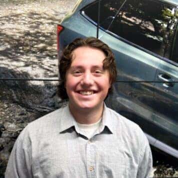 Chase  Grooms