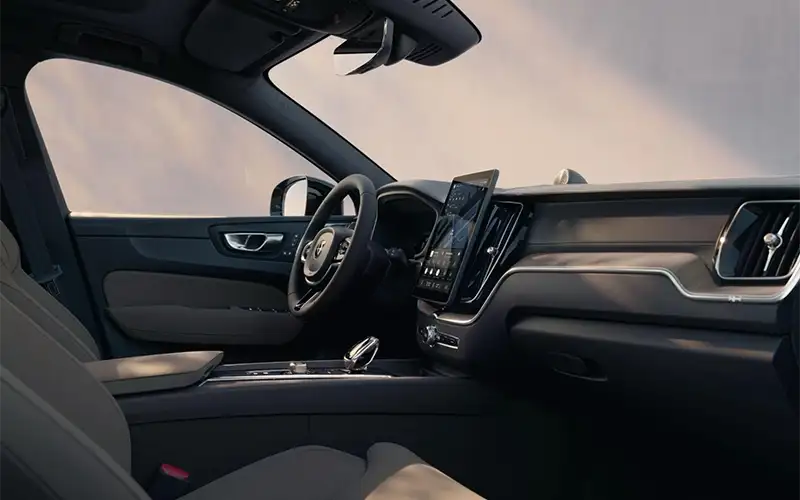 Volvo XC60 Plug-In Hybrid Interior
