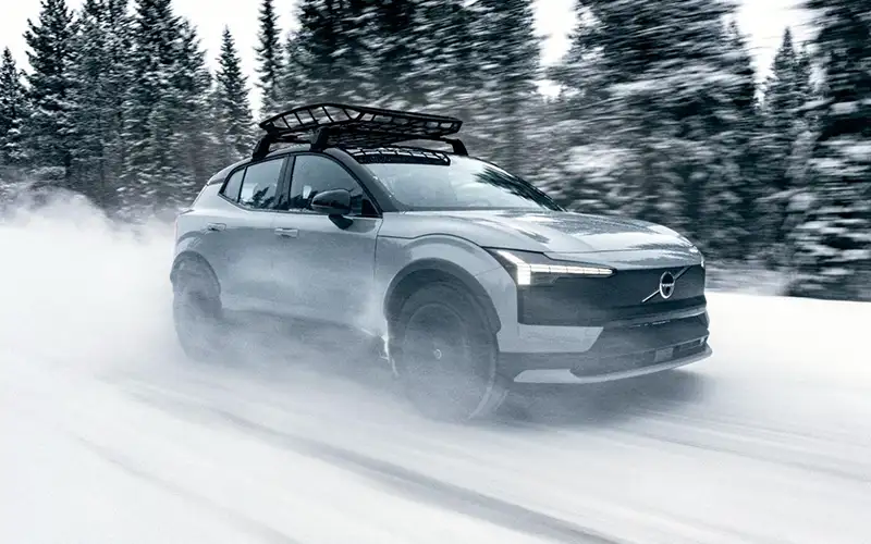 Volvo EX30 Cross Country Snow