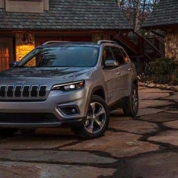 2019 Jeep Cherokee Driveway